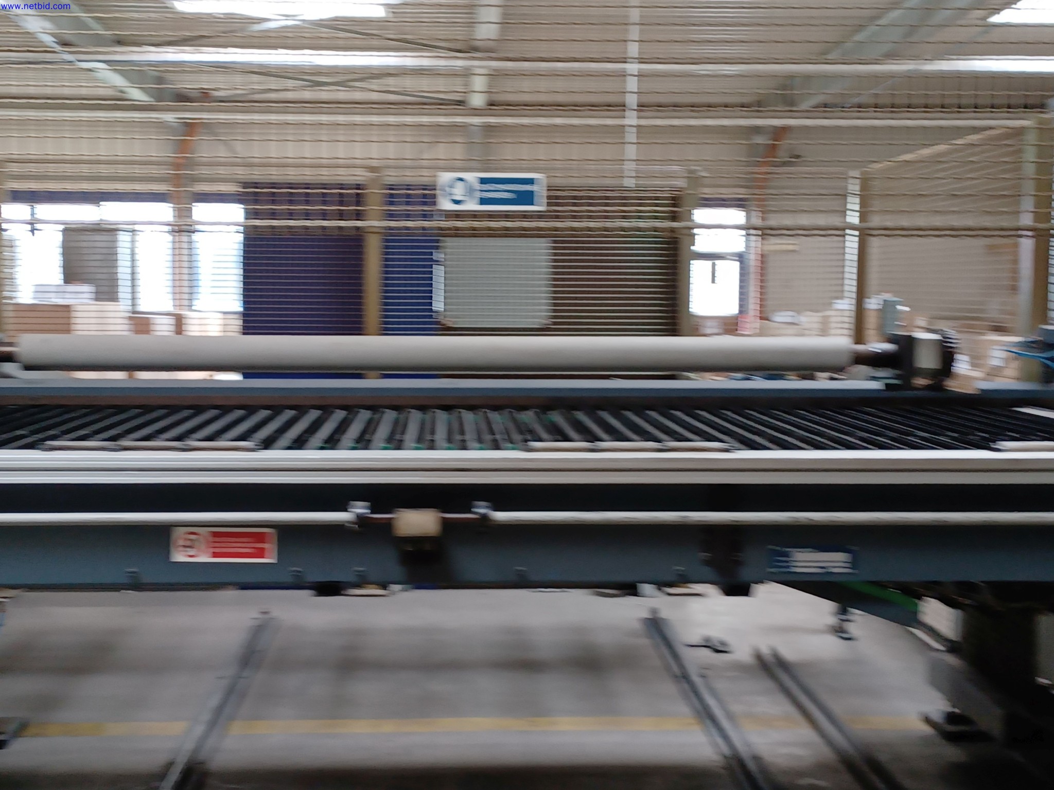 Machines of a lighting manufacturer for metalworking with accessories, continuous painting system, high-bay racking, industrial trucks, vehicles, IT and office equipment-4