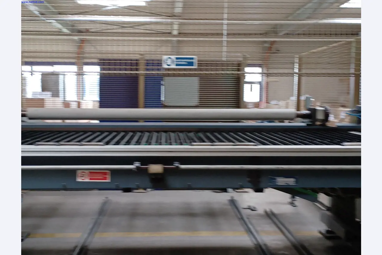 Machines of a lighting manufacturer for metalworking with accessories, continuous painting system, high-bay racking, industrial trucks, vehicles, IT and office equipment-4