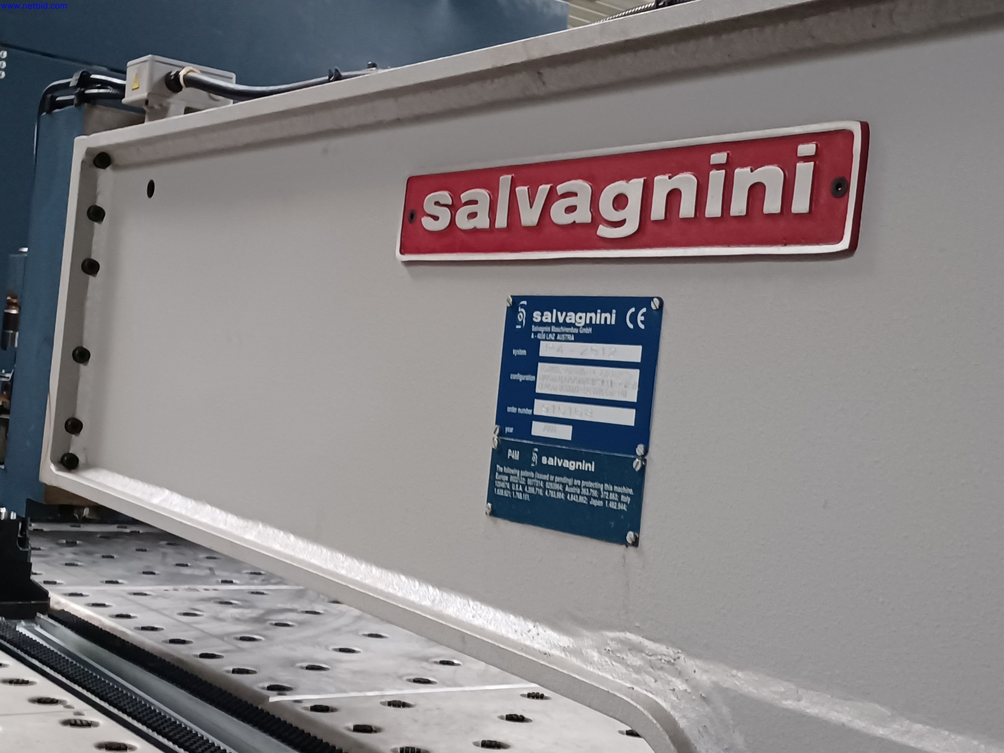 Machines of a lighting manufacturer for metalworking with accessories, continuous painting system, high-bay racking, industrial trucks, vehicles, IT and office equipment-8