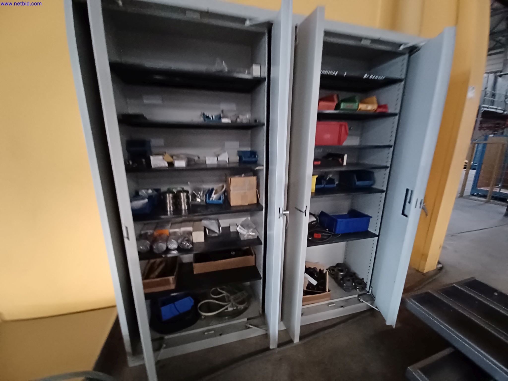 Machines of a lighting manufacturer for metalworking with accessories, continuous painting system, high-bay racking, industrial trucks, vehicles, IT and office equipment-2