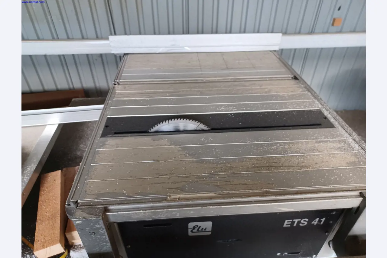 Machines of a lighting manufacturer for metalworking with accessories, continuous painting system, high-bay racking, industrial trucks, vehicles, IT and office equipment-3