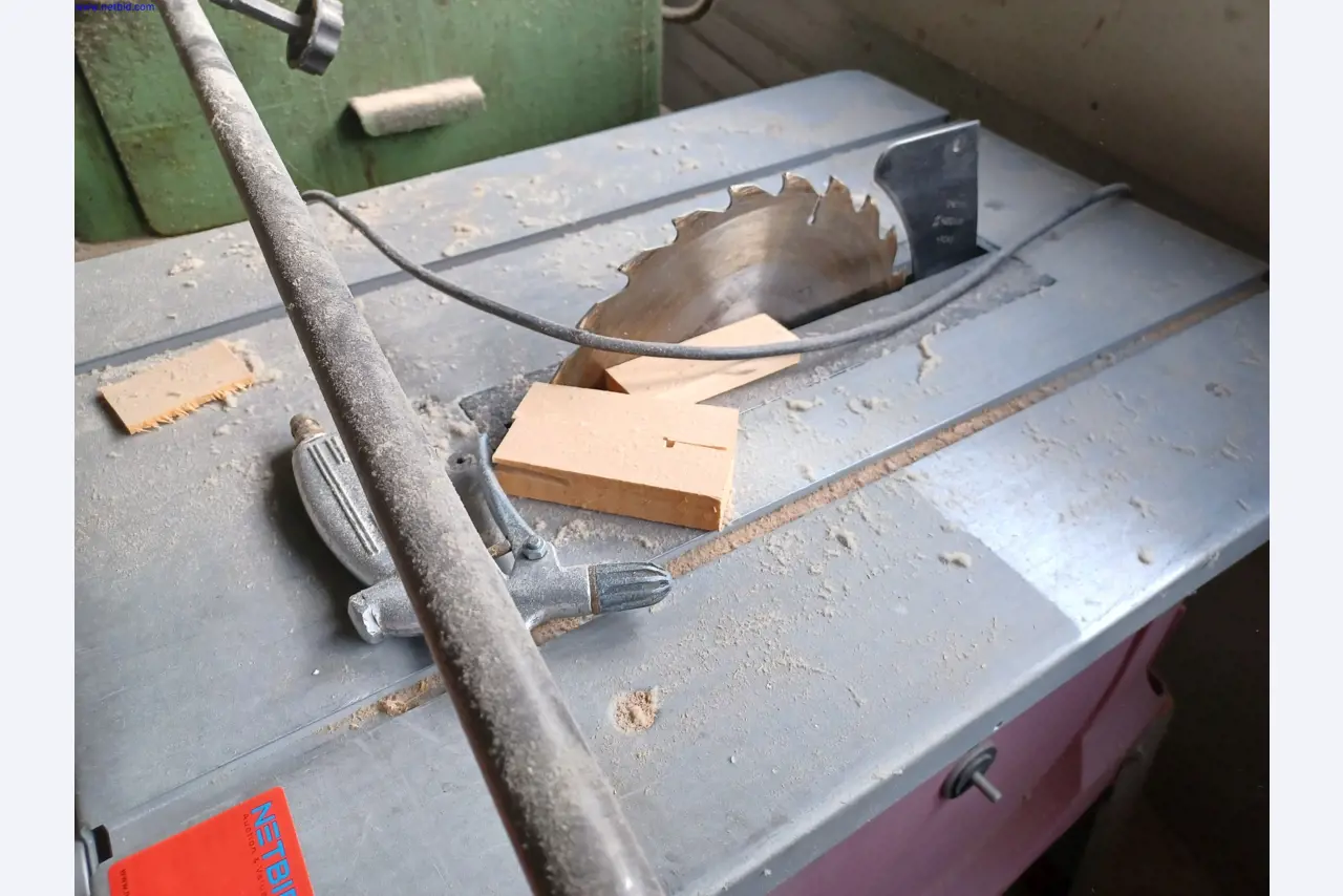 Machines of a lighting manufacturer for metalworking with accessories, continuous painting system, high-bay racking, industrial trucks, vehicles, IT and office equipment-3