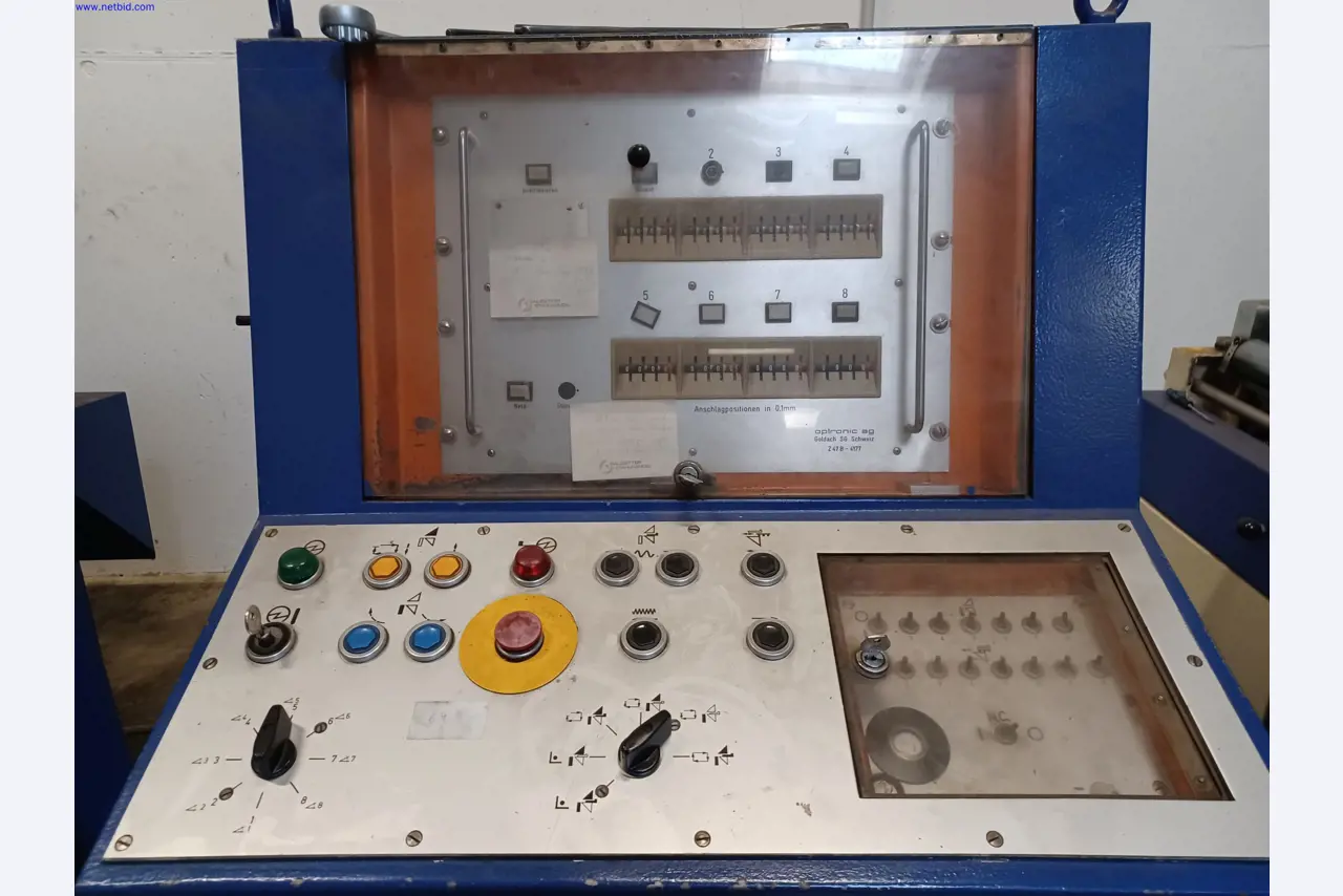 Machines of a lighting manufacturer for metalworking with accessories, continuous painting system, high-bay racking, industrial trucks, vehicles, IT and office equipment-4