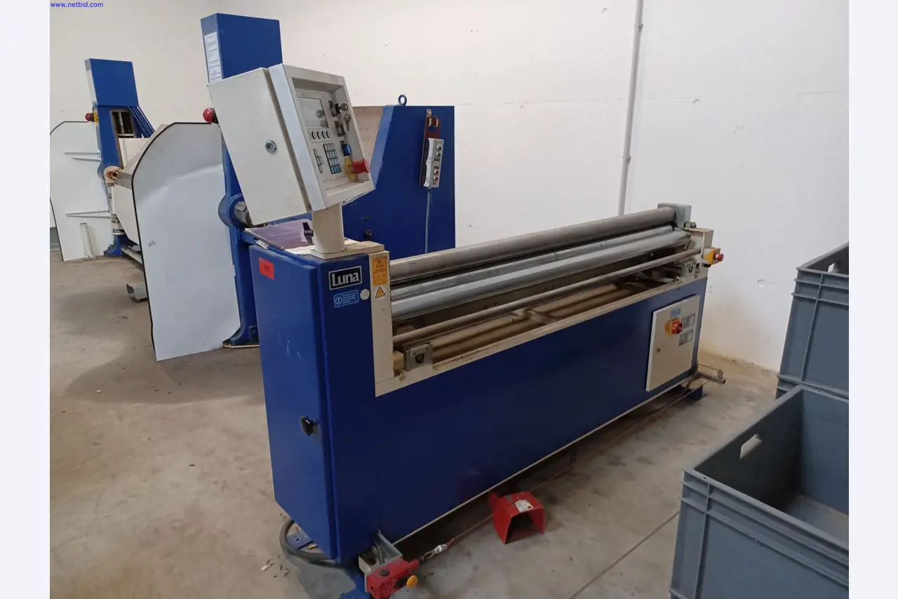 Machines of a lighting manufacturer for metalworking with accessories, continuous painting system, high-bay racking, industrial trucks, vehicles, IT and office equipment-1