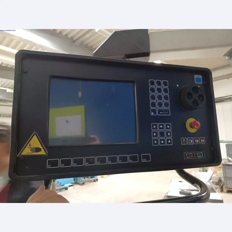 Machines of a lighting manufacturer for metalworking with accessories, continuous painting system, high-bay racking, industrial trucks, vehicles, IT and office equipment-4