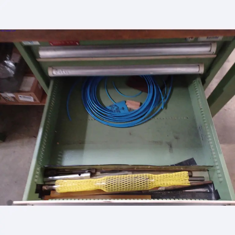 Machines of a lighting manufacturer for metalworking with accessories, continuous painting system, high-bay racking, industrial trucks, vehicles, IT and office equipment-3