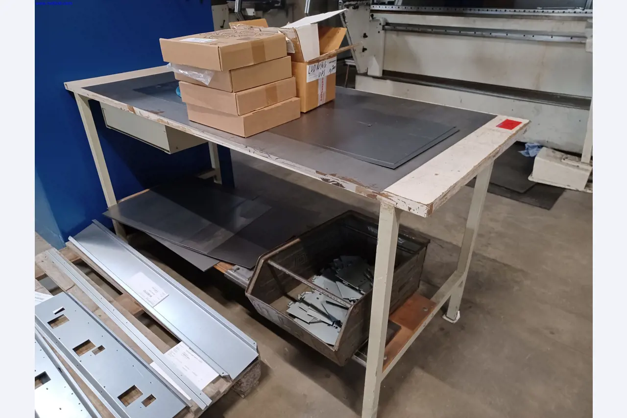 Machines of a lighting manufacturer for metalworking with accessories, continuous painting system, high-bay racking, industrial trucks, vehicles, IT and office equipment-2