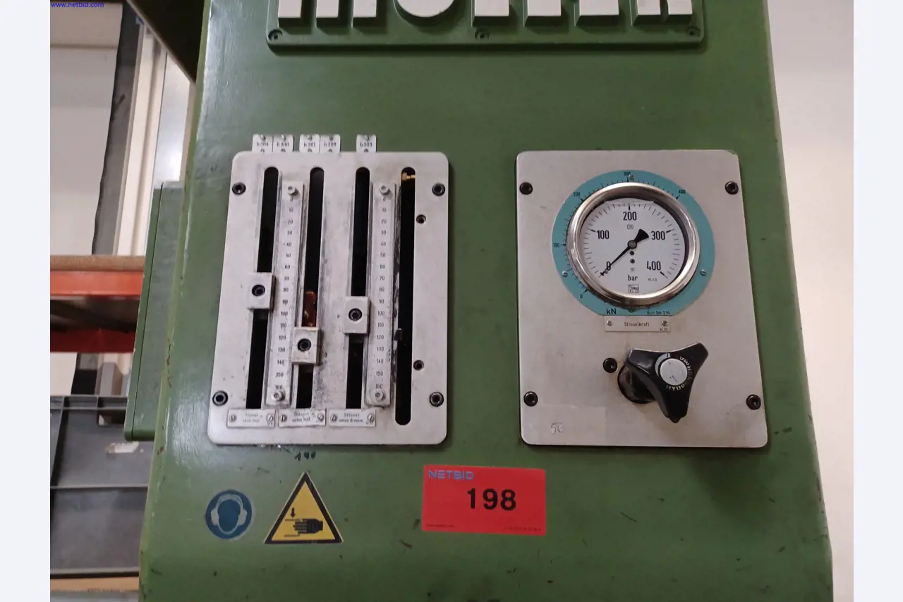 Machines of a lighting manufacturer for metalworking with accessories, continuous painting system, high-bay racking, industrial trucks, vehicles, IT and office equipment-3