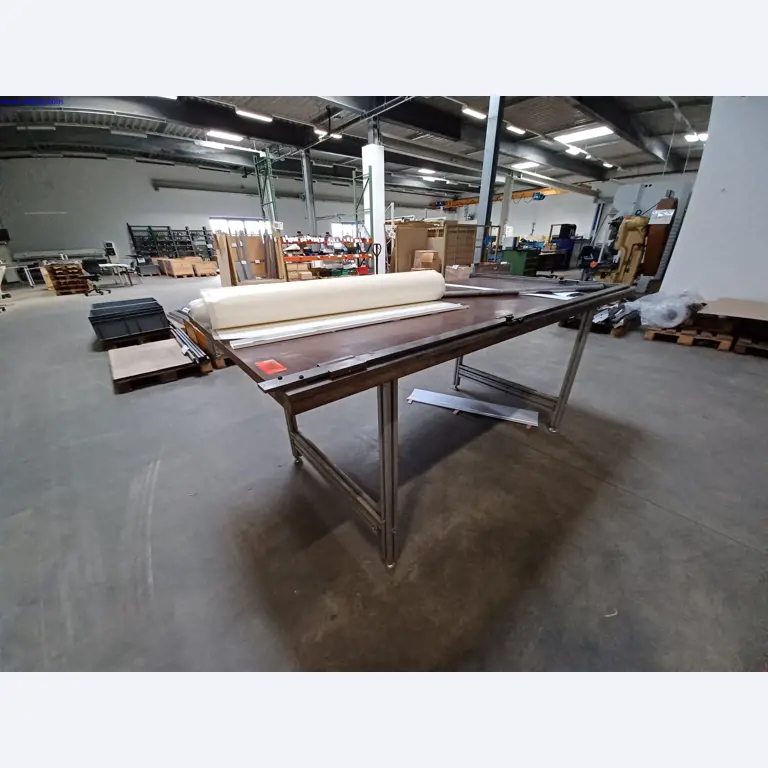 Machines of a lighting manufacturer for metalworking with accessories, continuous painting system, high-bay racking, industrial trucks, vehicles, IT and office equipment-1