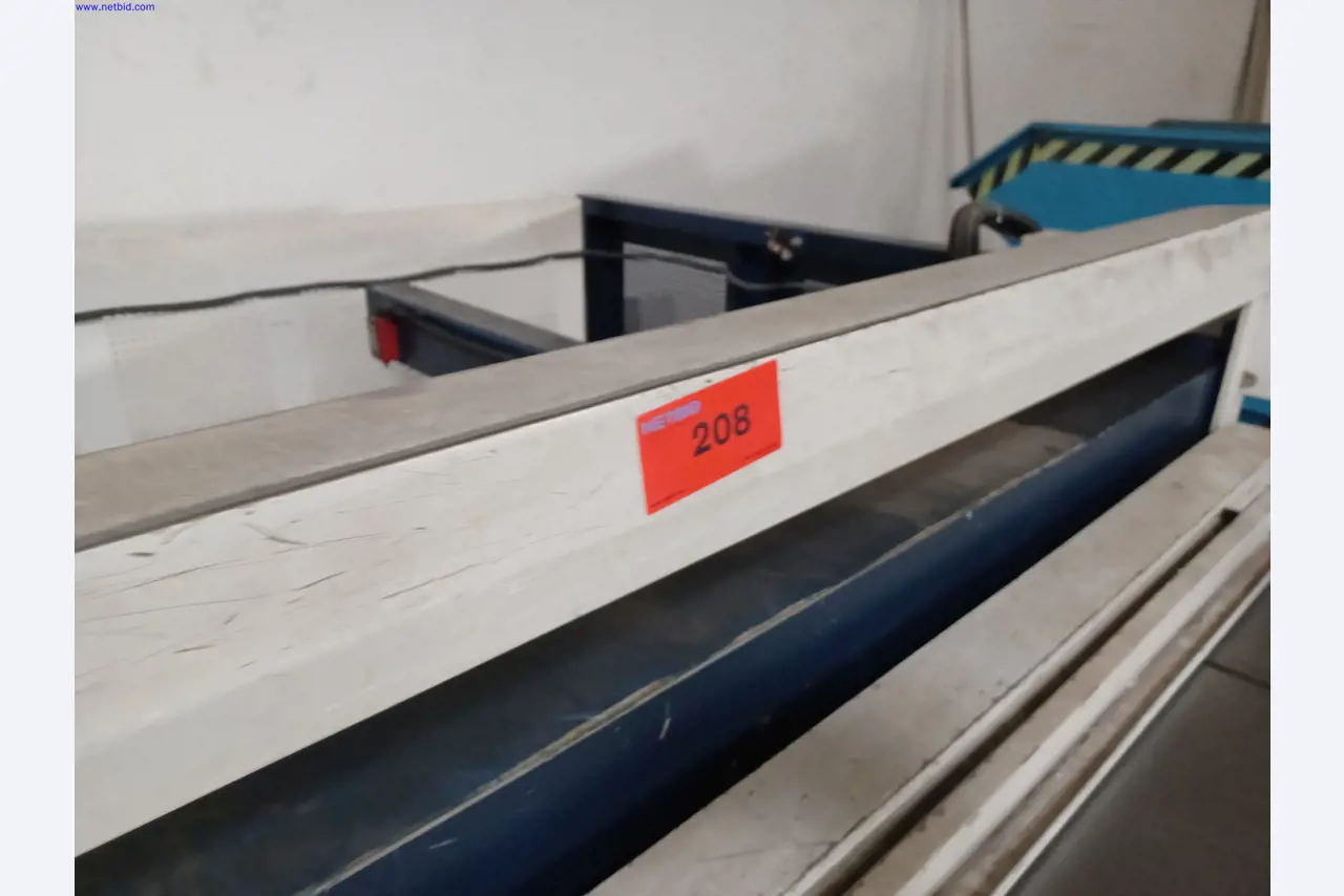 Machines of a lighting manufacturer for metalworking with accessories, continuous painting system, high-bay racking, industrial trucks, vehicles, IT and office equipment-5