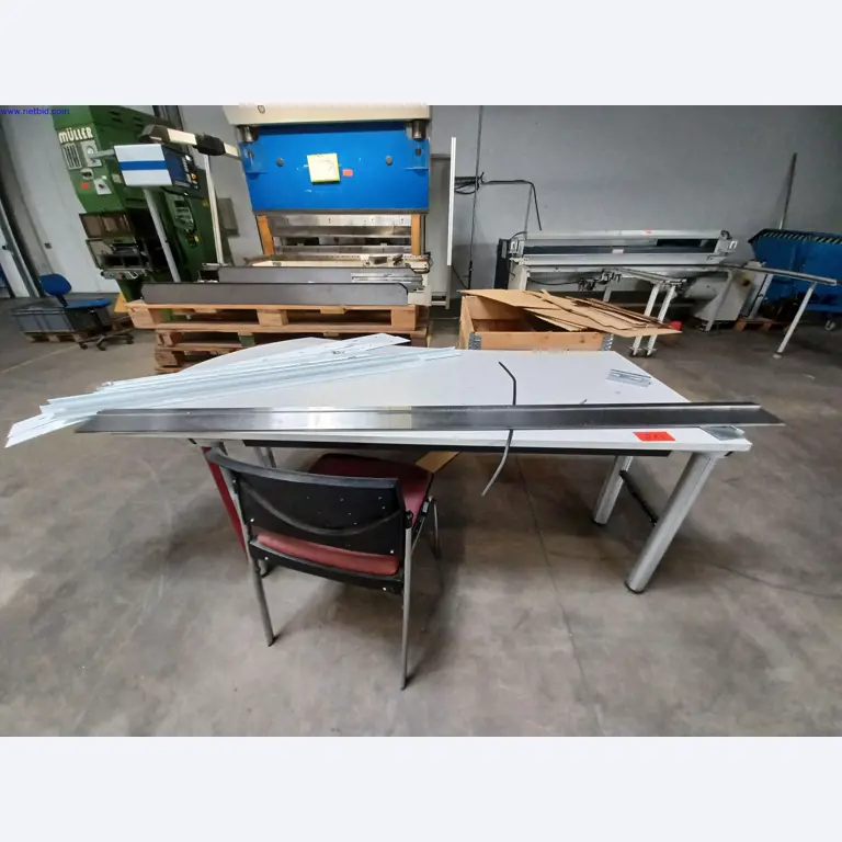 Machines of a lighting manufacturer for metalworking with accessories, continuous painting system, high-bay racking, industrial trucks, vehicles, IT and office equipment-4