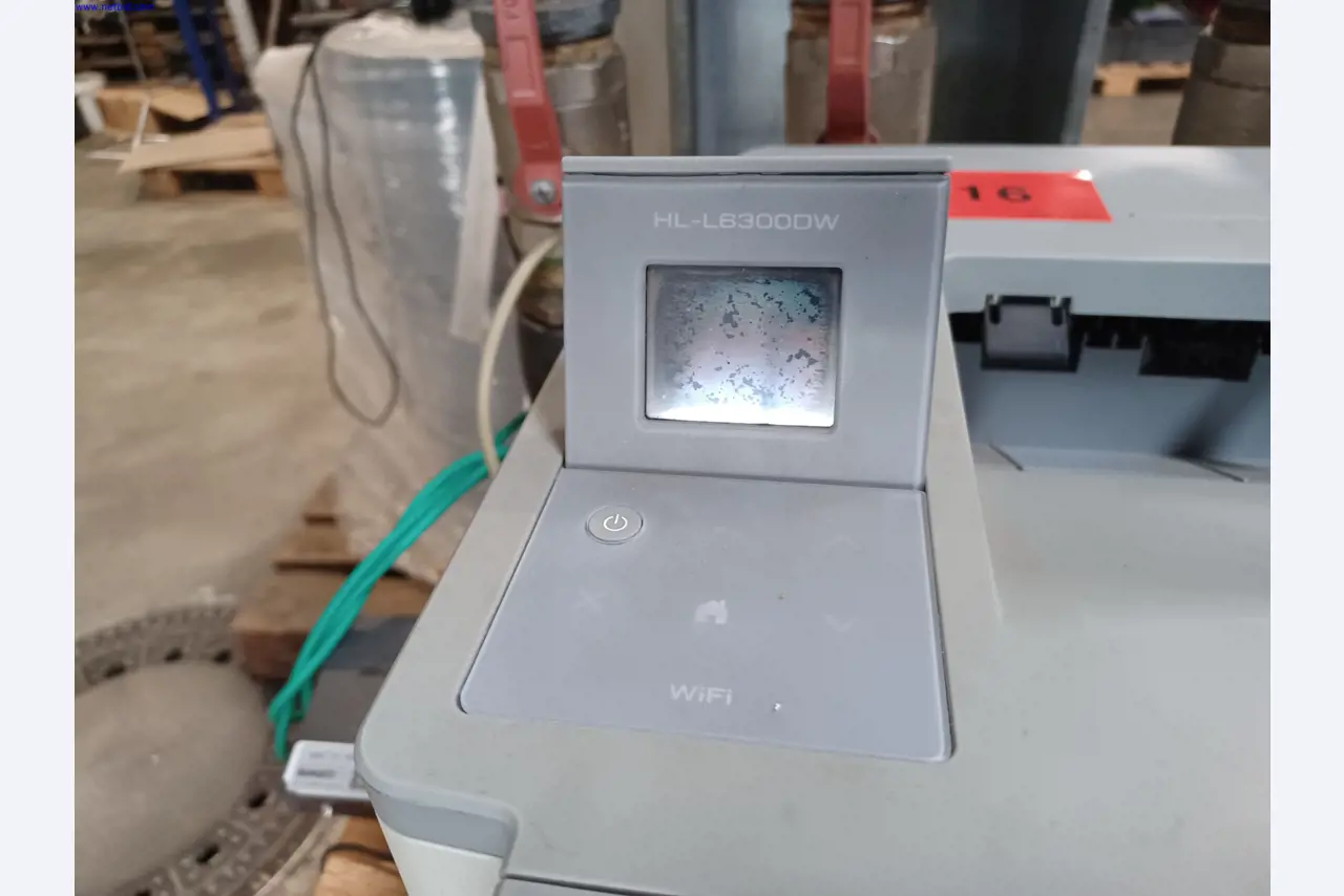 Machines of a lighting manufacturer for metalworking with accessories, continuous painting system, high-bay racking, industrial trucks, vehicles, IT and office equipment-2