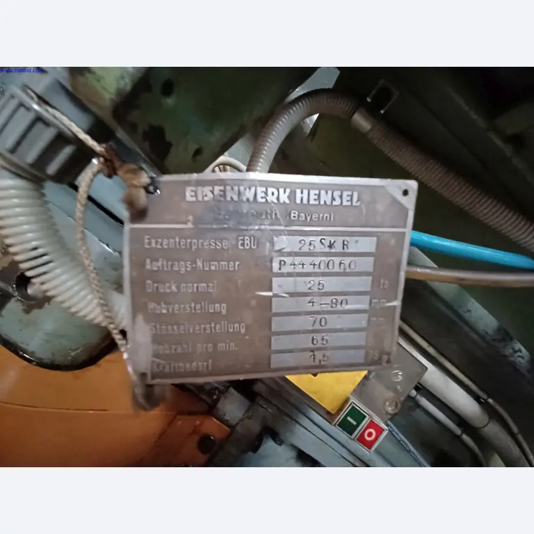 Machines of a lighting manufacturer for metalworking with accessories, continuous painting system, high-bay racking, industrial trucks, vehicles, IT and office equipment-4