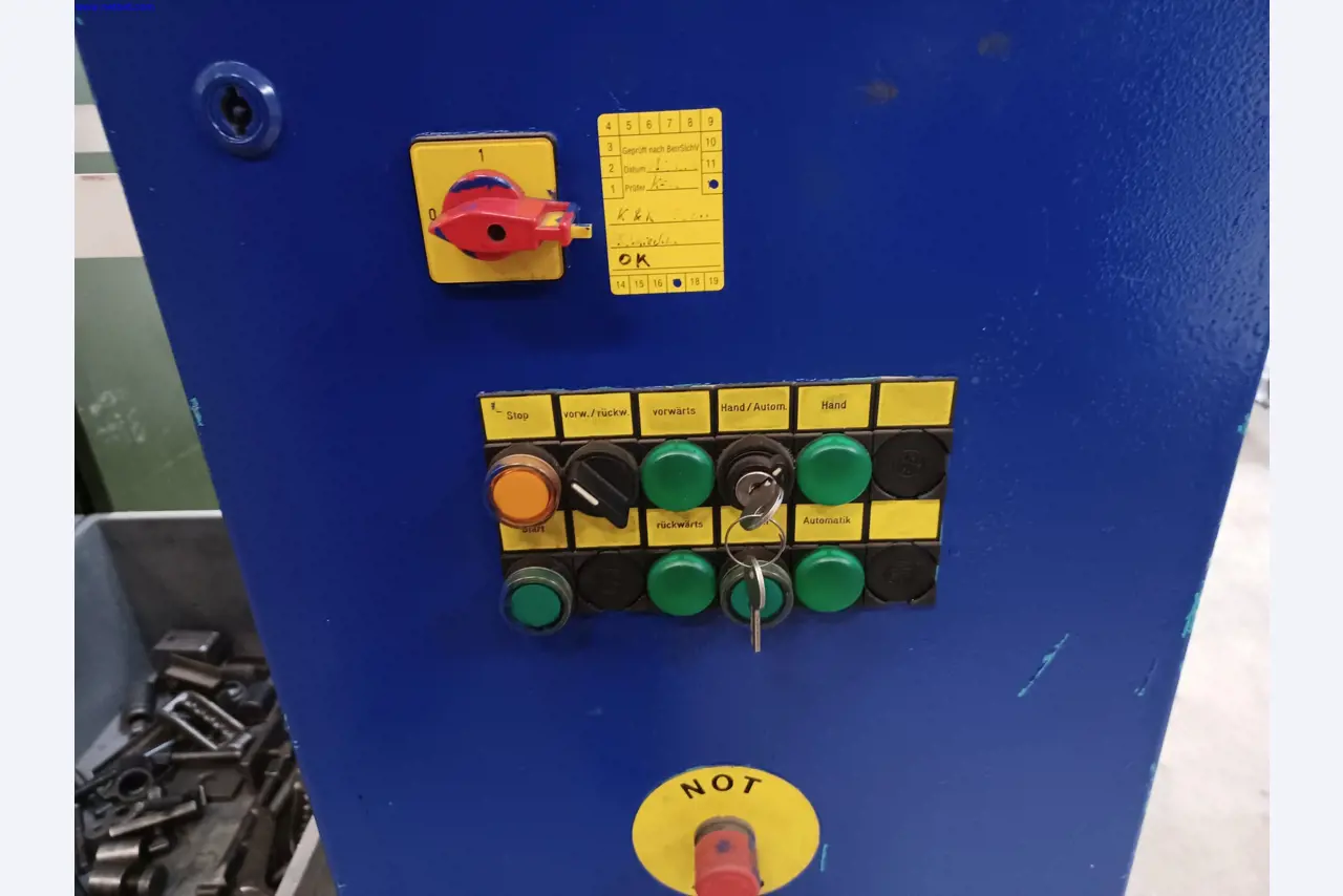 Machines of a lighting manufacturer for metalworking with accessories, continuous painting system, high-bay racking, industrial trucks, vehicles, IT and office equipment-3