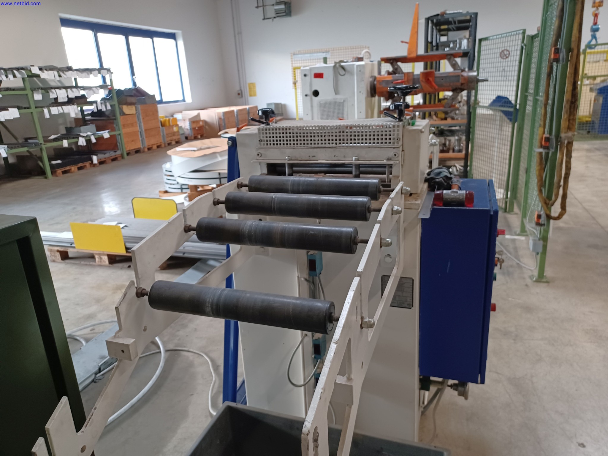 Machines of a lighting manufacturer for metalworking with accessories, continuous painting system, high-bay racking, industrial trucks, vehicles, IT and office equipment-6