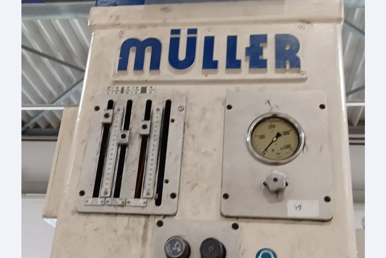 Machines of a lighting manufacturer for metalworking with accessories, continuous painting system, high-bay racking, industrial trucks, vehicles, IT and office equipment-8