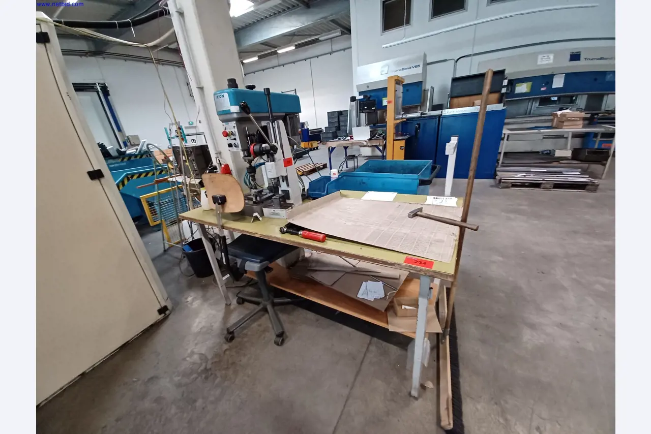 Machines of a lighting manufacturer for metalworking with accessories, continuous painting system, high-bay racking, industrial trucks, vehicles, IT and office equipment-1