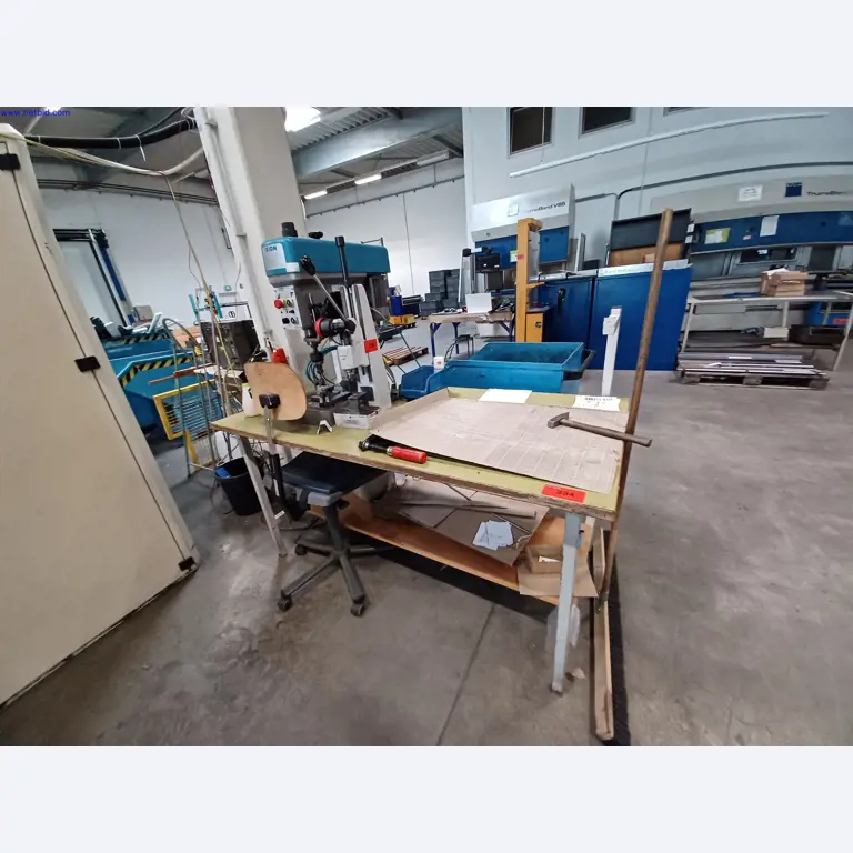 Machines of a lighting manufacturer for metalworking with accessories, continuous painting system, high-bay racking, industrial trucks, vehicles, IT and office equipment-1