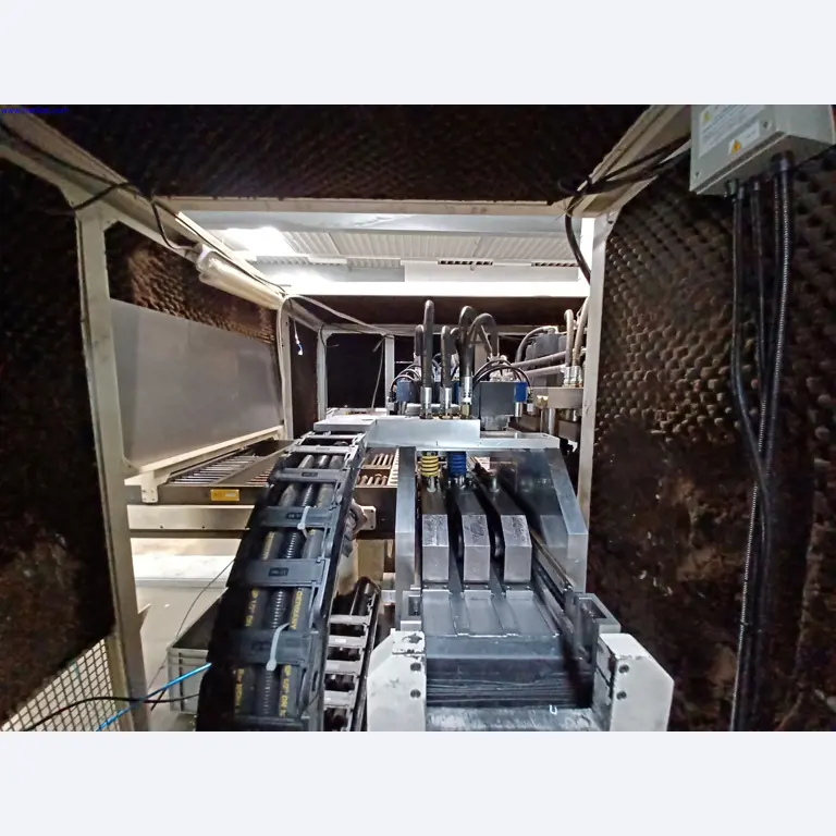 Machines of a lighting manufacturer for metalworking with accessories, continuous painting system, high-bay racking, industrial trucks, vehicles, IT and office equipment-4