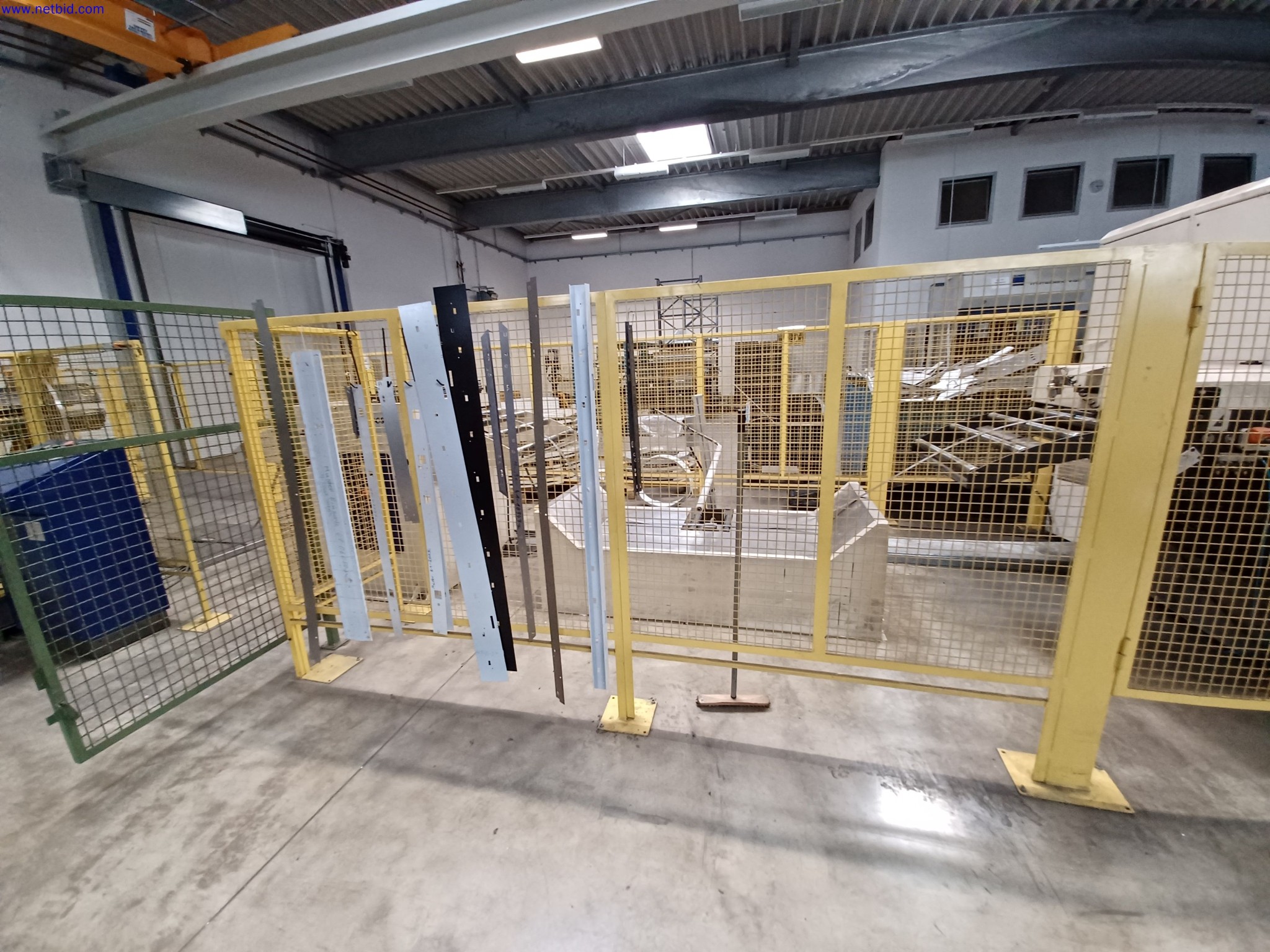 Machines of a lighting manufacturer for metalworking with accessories, continuous painting system, high-bay racking, industrial trucks, vehicles, IT and office equipment-5