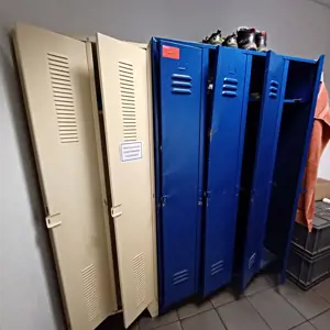 2 Changing room lockers