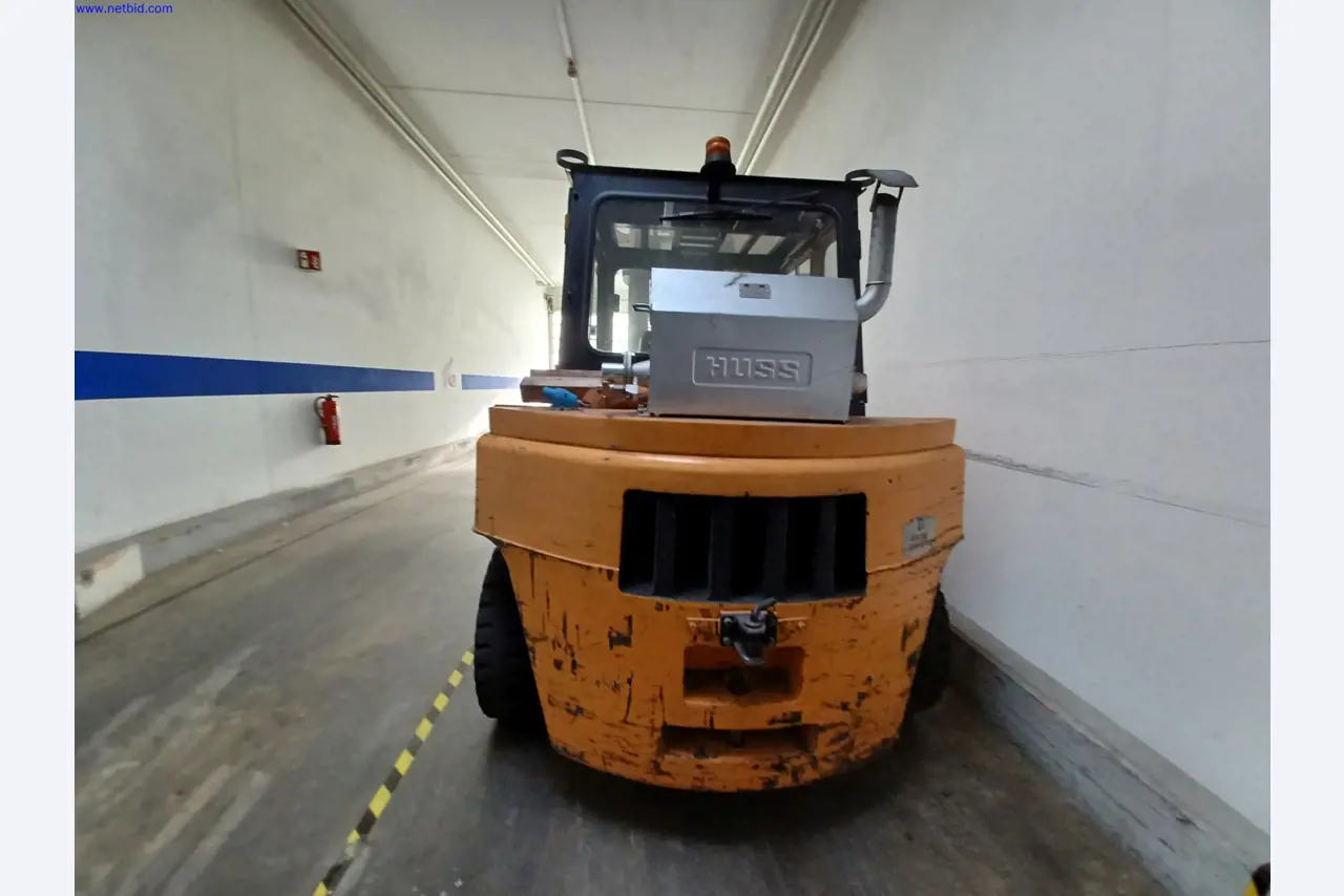 Machines of a lighting manufacturer for metalworking with accessories, continuous painting system, high-bay racking, industrial trucks, vehicles, IT and office equipment-3