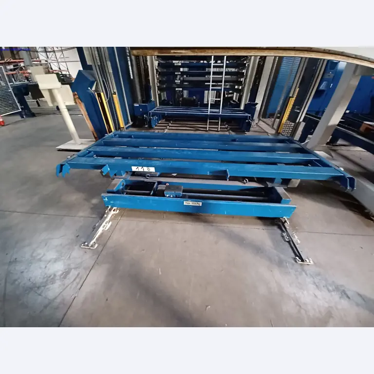 Stroje výrobce osvětlení, včetně strojů pro obrábění kovů s příslušenstvím, kontinuální lakovací systém, vysokoregálové regály, průmyslové vozíky, vozidla, IT a kancelářské vybavení.-4