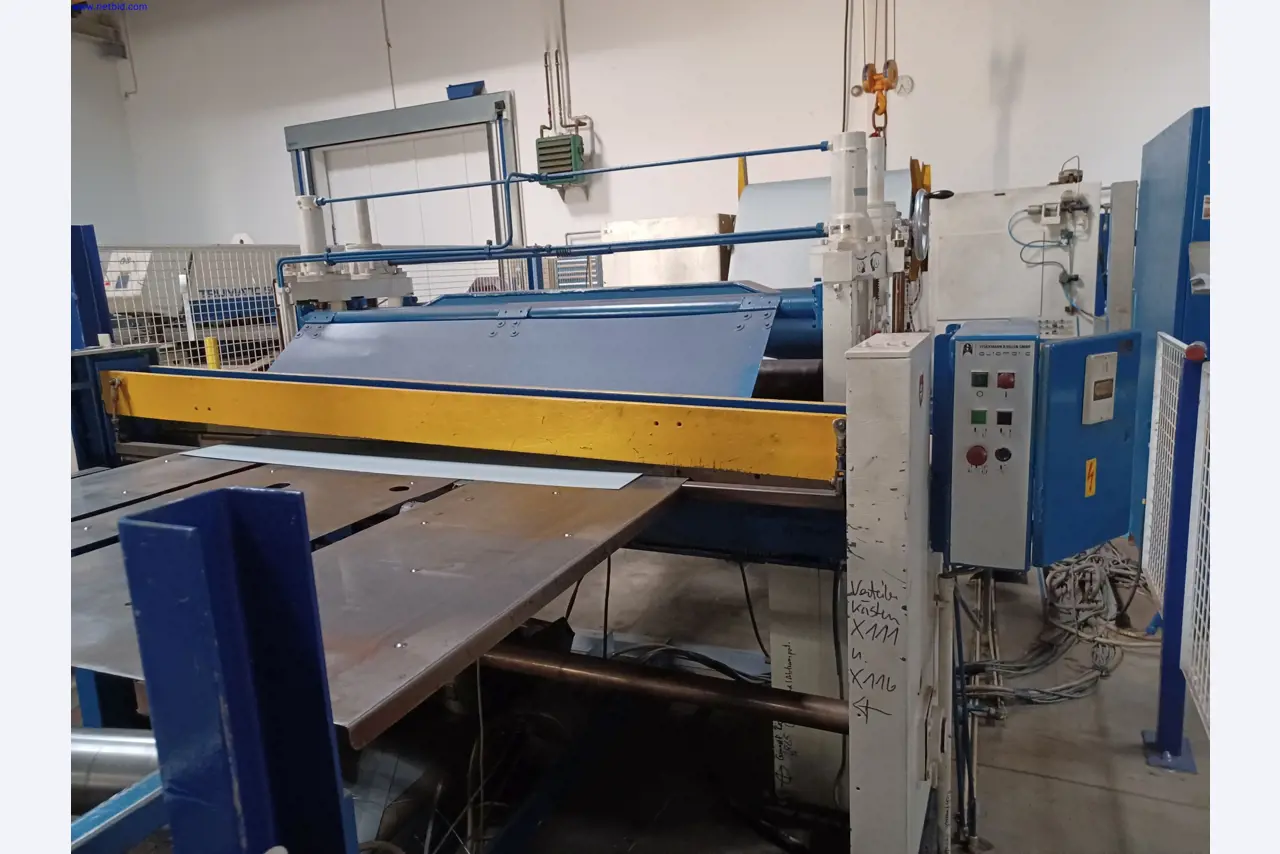 Maszyny producenta oświetlenia, w tym do obróbki metalu z akcesoriami, system ciągłego malowania, regały wysokiego składowania, wózki przemysłowe, pojazdy, sprzęt IT i biurowy-3