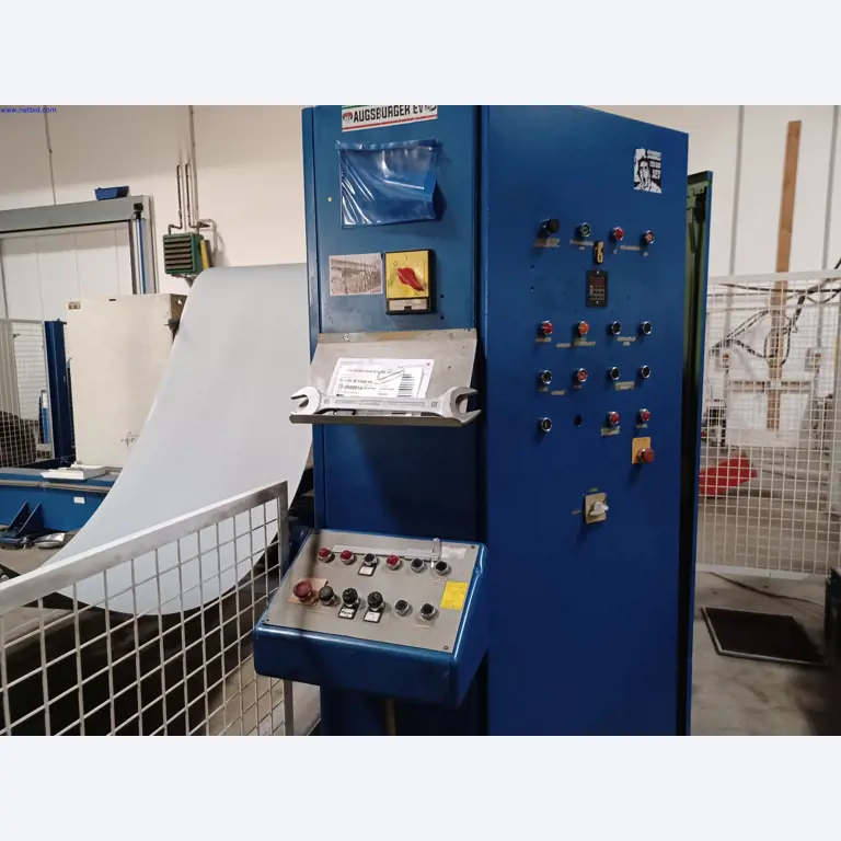 Maszyny producenta oświetlenia, w tym do obróbki metalu z akcesoriami, system ciągłego malowania, regały wysokiego składowania, wózki przemysłowe, pojazdy, sprzęt IT i biurowy-5