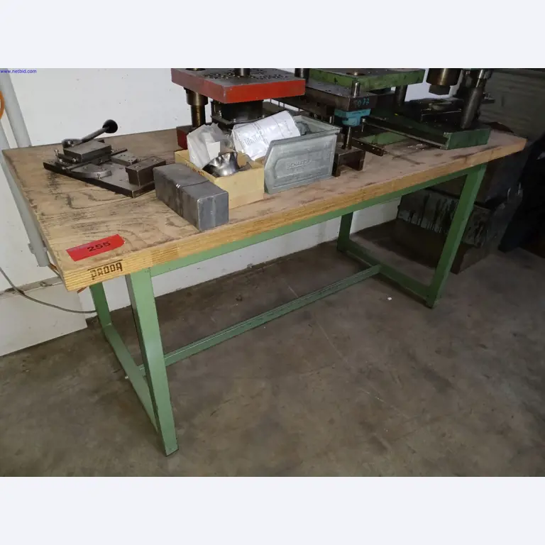 Machines of a lighting manufacturer for metalworking with accessories, continuous painting system, high-bay racking, industrial trucks, vehicles, IT and office equipment-1