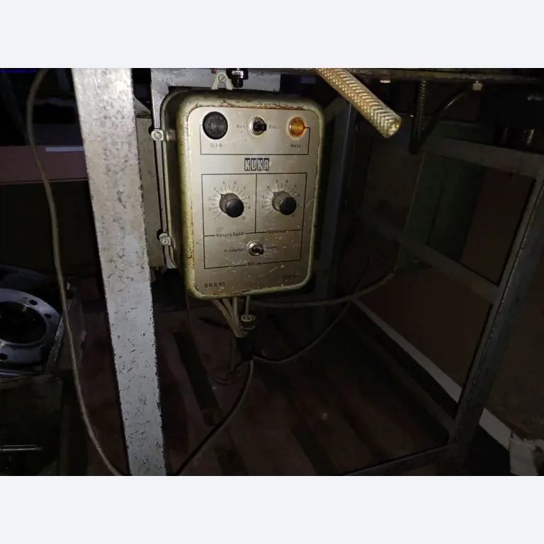 Machines of a lighting manufacturer for metalworking with accessories, continuous painting system, high-bay racking, industrial trucks, vehicles, IT and office equipment-3