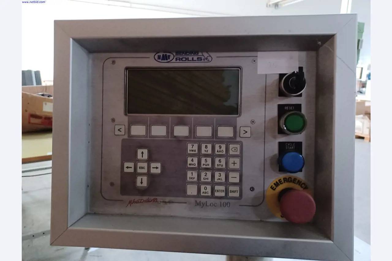 Machines of a lighting manufacturer for metalworking with accessories, continuous painting system, high-bay racking, industrial trucks, vehicles, IT and office equipment-3