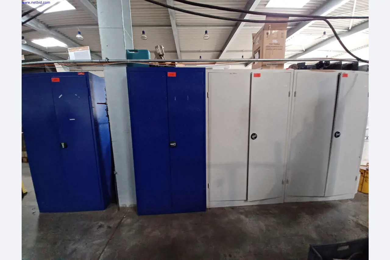 Machines of a lighting manufacturer for metalworking with accessories, continuous painting system, high-bay racking, industrial trucks, vehicles, IT and office equipment-1