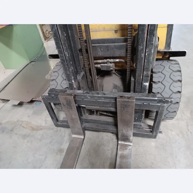 Machines of a lighting manufacturer for metalworking with accessories, continuous painting system, high-bay racking, industrial trucks, vehicles, IT and office equipment-7