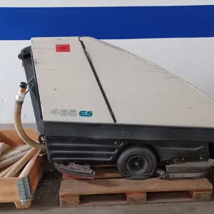 Floor cleaning machine Tennant 465 ES