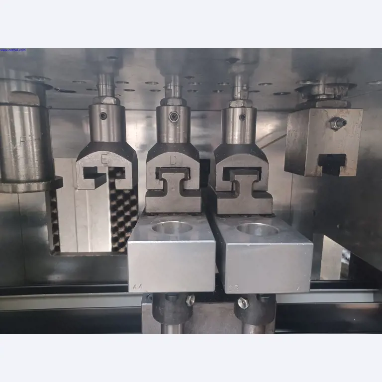 Machines of a lighting manufacturer for metalworking with accessories, continuous painting system, high-bay racking, industrial trucks, vehicles, IT and office equipment-8