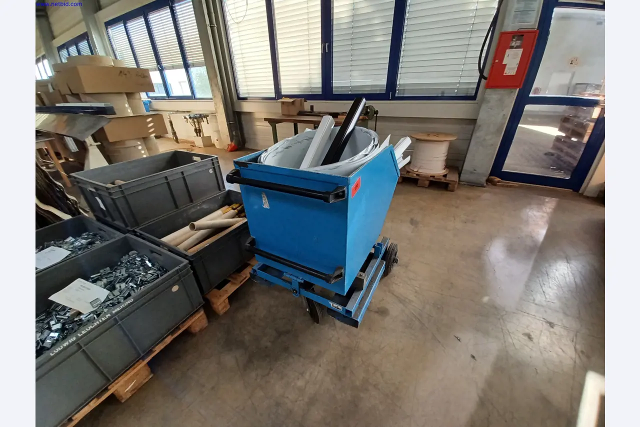 Machines of a lighting manufacturer for metalworking with accessories, continuous painting system, high-bay racking, industrial trucks, vehicles, IT and office equipment-2