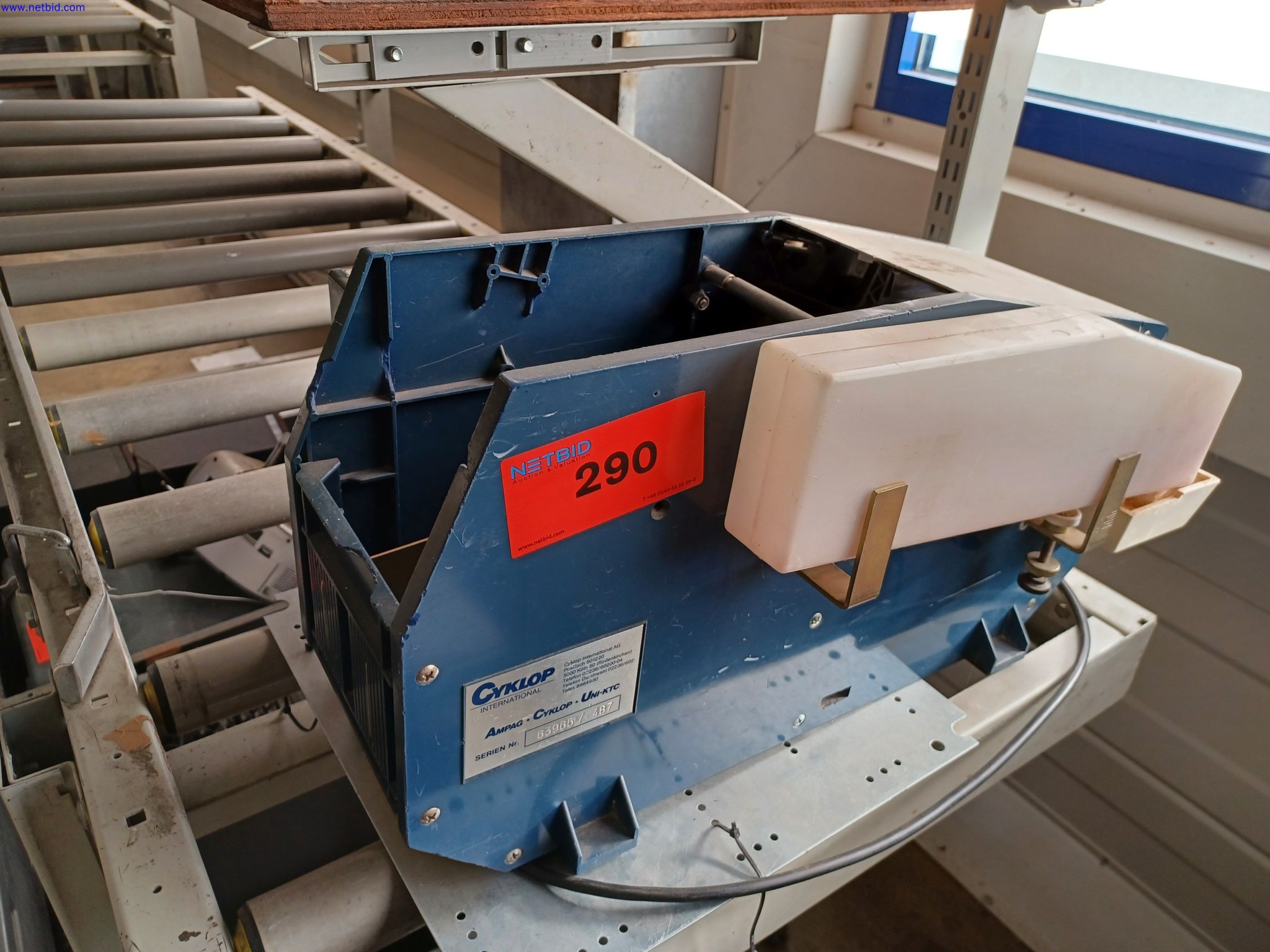 Machines of a lighting manufacturer for metalworking with accessories, continuous painting system, high-bay racking, industrial trucks, vehicles, IT and office equipment-1