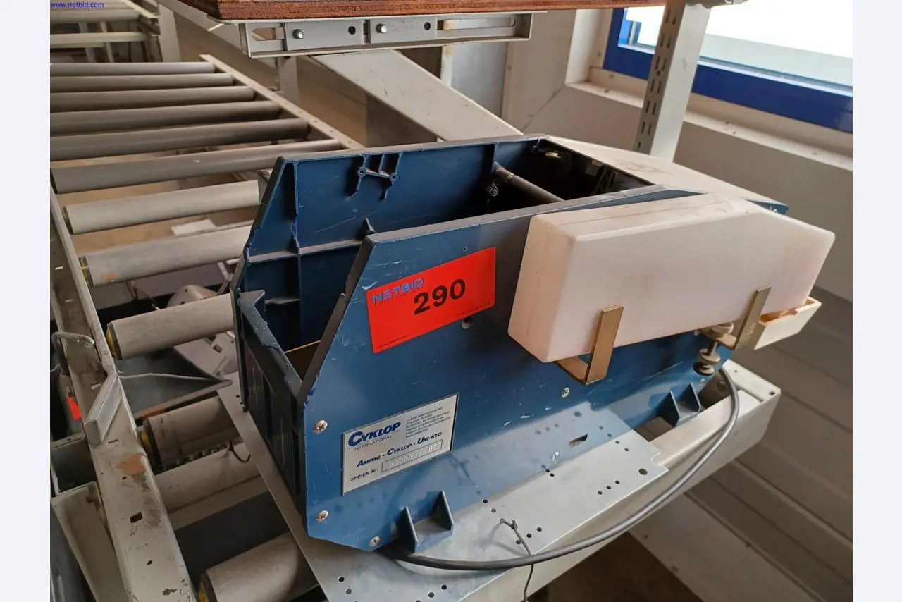 Machines of a lighting manufacturer for metalworking with accessories, continuous painting system, high-bay racking, industrial trucks, vehicles, IT and office equipment-1