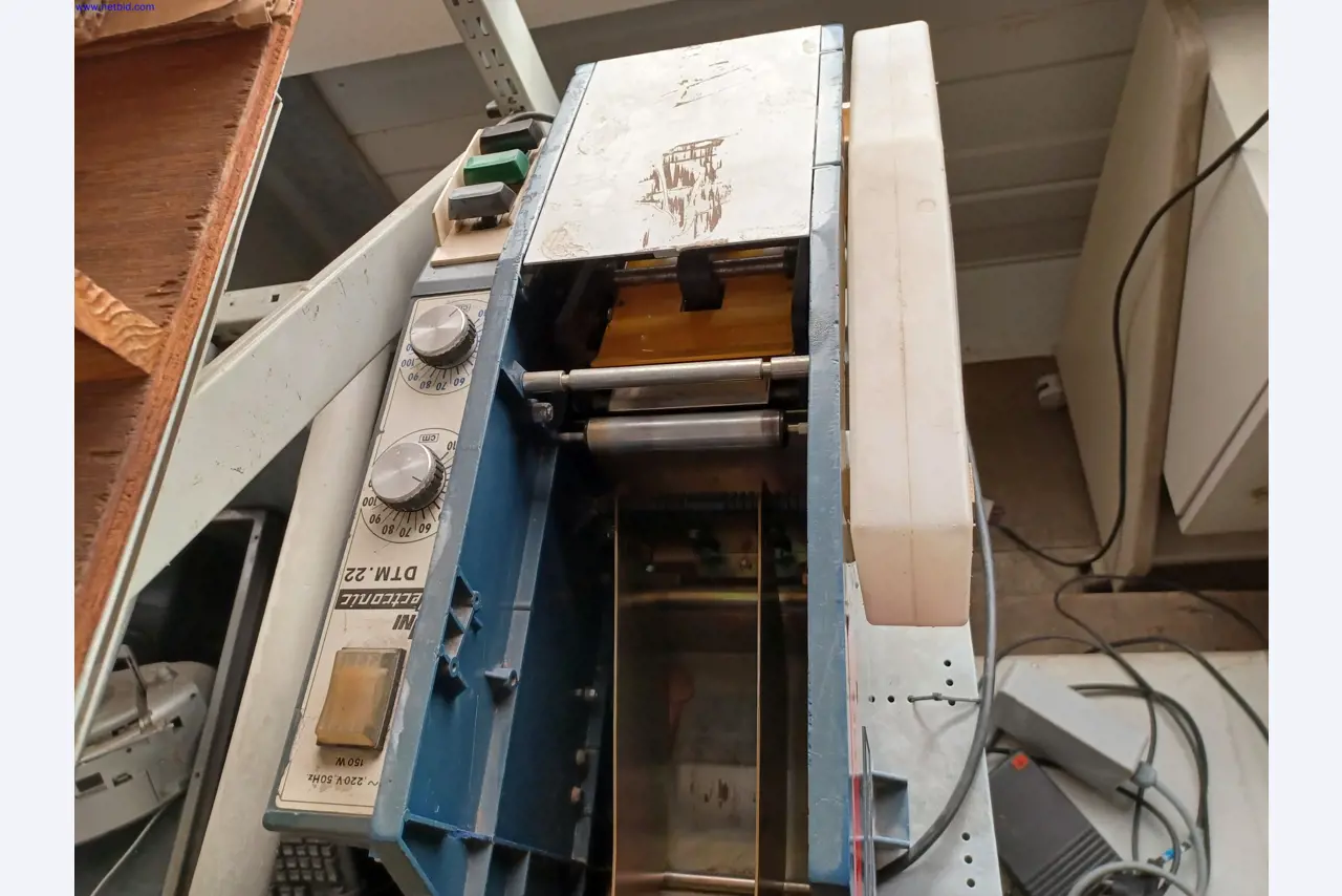 Machines of a lighting manufacturer for metalworking with accessories, continuous painting system, high-bay racking, industrial trucks, vehicles, IT and office equipment-2