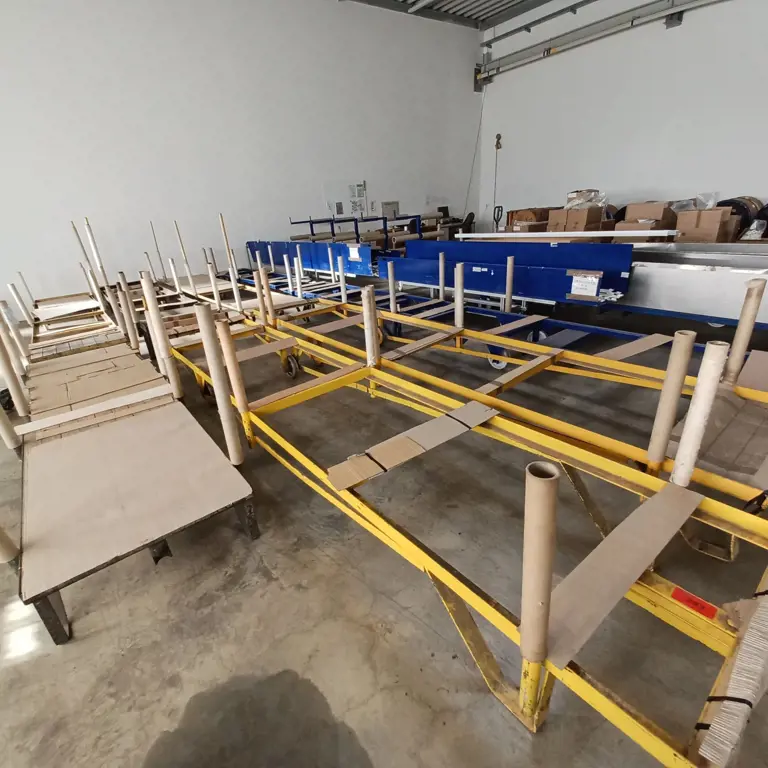 1 Posten Storage and transport units