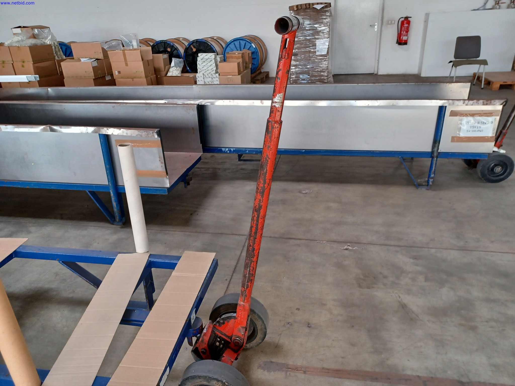 Machines of a lighting manufacturer for metalworking with accessories, continuous painting system, high-bay racking, industrial trucks, vehicles, IT and office equipment-2