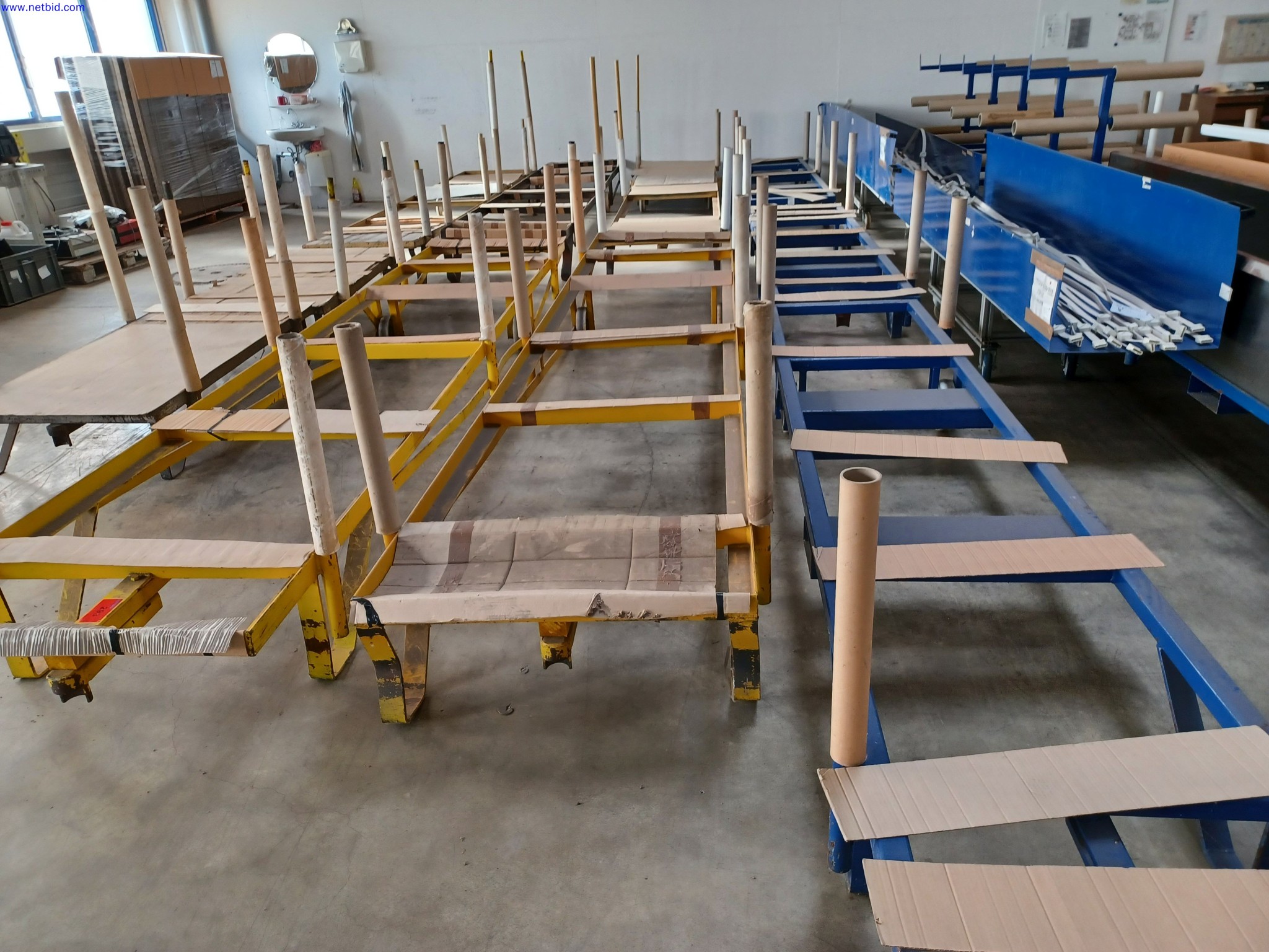 Machines of a lighting manufacturer for metalworking with accessories, continuous painting system, high-bay racking, industrial trucks, vehicles, IT and office equipment-3