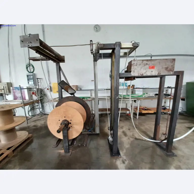 Maszyny producenta oświetlenia, w tym do obróbki metalu z akcesoriami, system ciągłego malowania, regały wysokiego składowania, wózki przemysłowe, pojazdy, sprzęt IT i biurowy-2