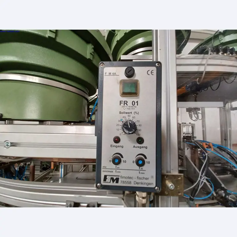 Maszyny producenta oświetlenia, w tym do obróbki metalu z akcesoriami, system ciągłego malowania, regały wysokiego składowania, wózki przemysłowe, pojazdy, sprzęt IT i biurowy-7