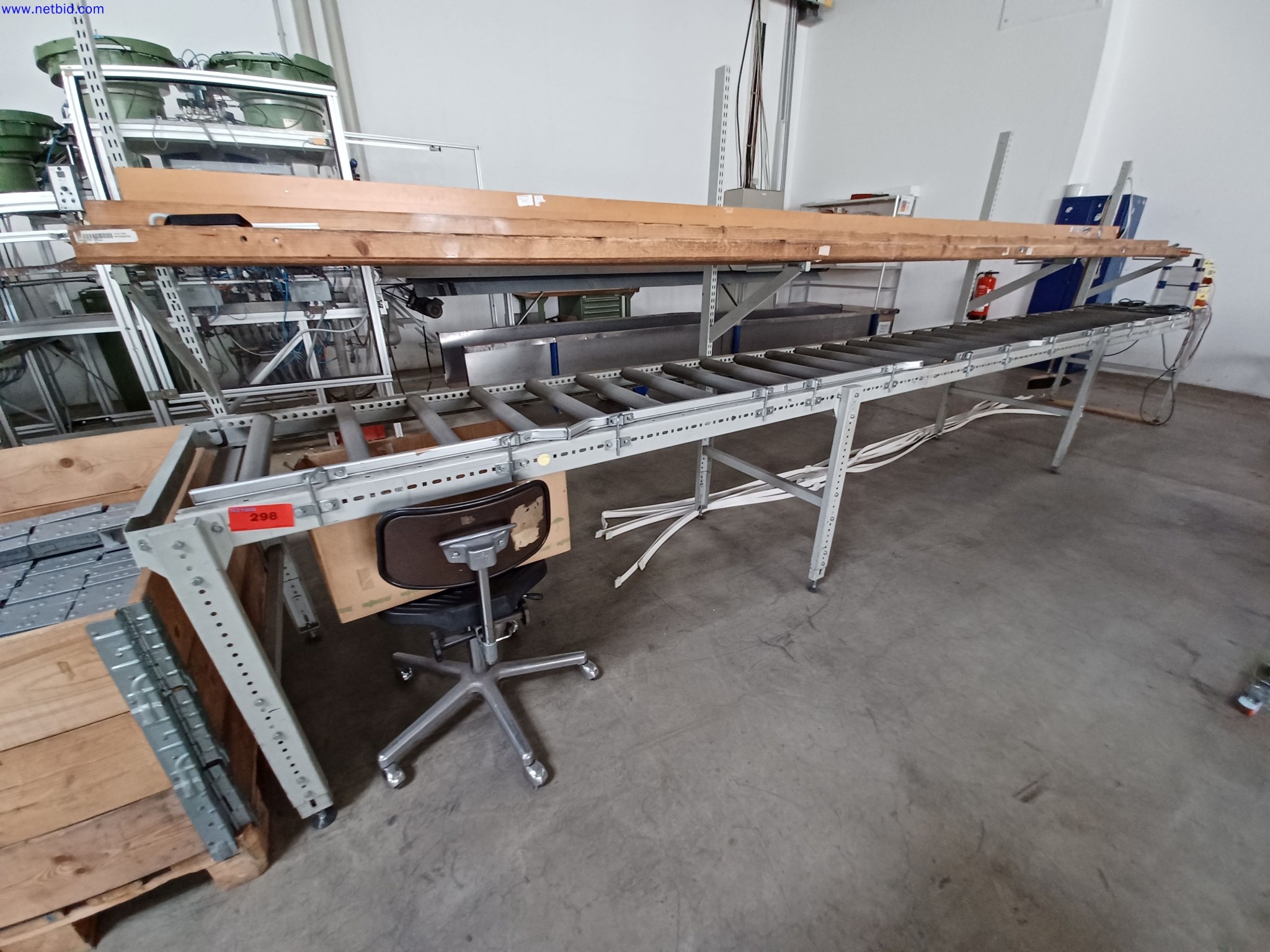 Machines of a lighting manufacturer for metalworking with accessories, continuous painting system, high-bay racking, industrial trucks, vehicles, IT and office equipment-1