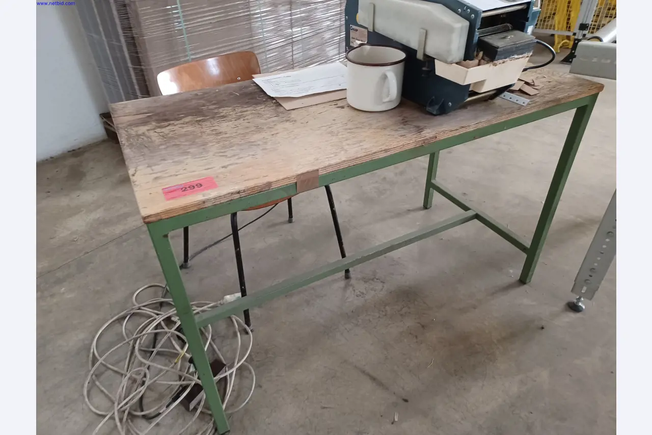 Machines of a lighting manufacturer for metalworking with accessories, continuous painting system, high-bay racking, industrial trucks, vehicles, IT and office equipment-1