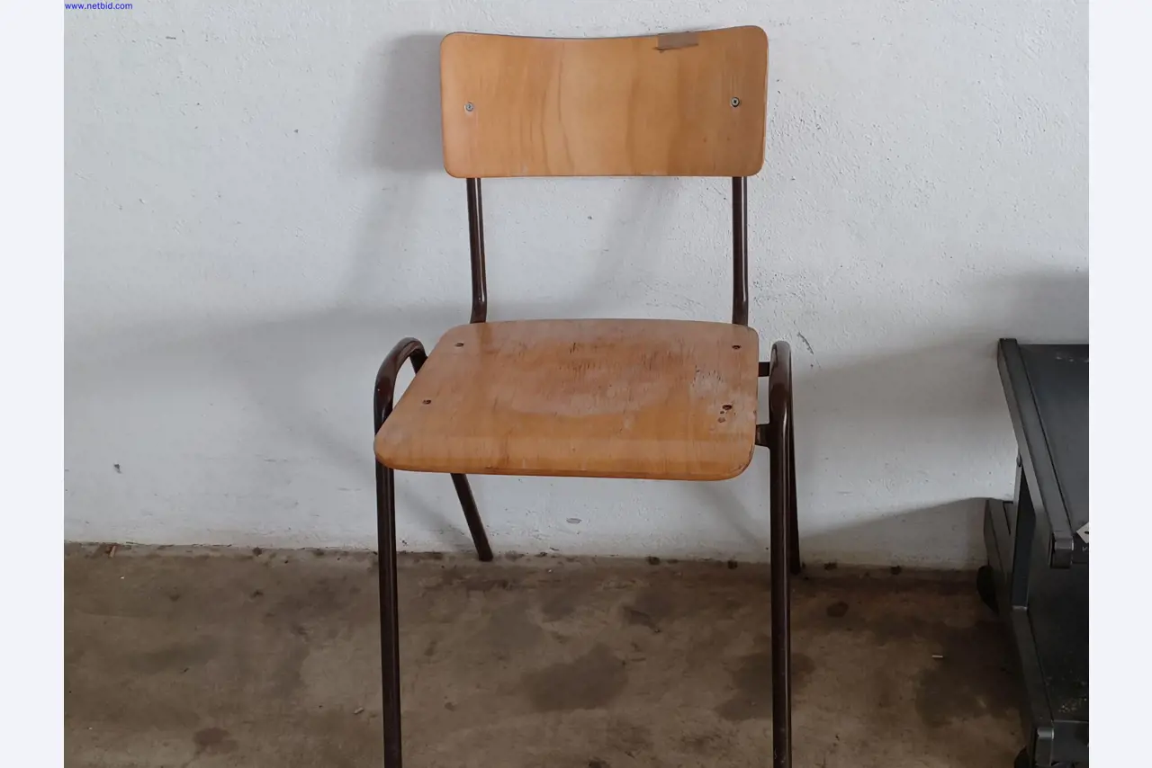 Machines of a lighting manufacturer for metalworking with accessories, continuous painting system, high-bay racking, industrial trucks, vehicles, IT and office equipment-2