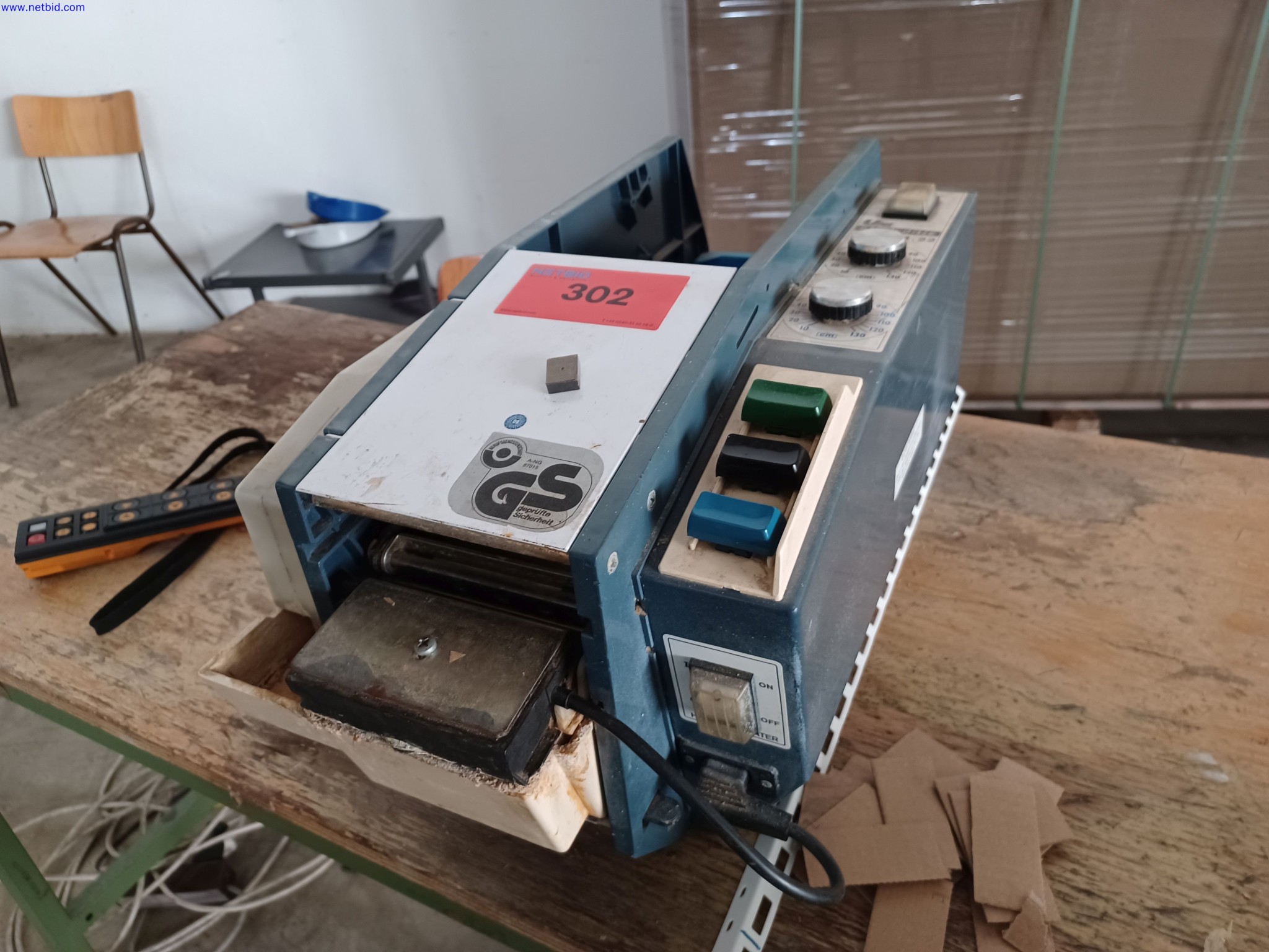 Machines of a lighting manufacturer for metalworking with accessories, continuous painting system, high-bay racking, industrial trucks, vehicles, IT and office equipment-1