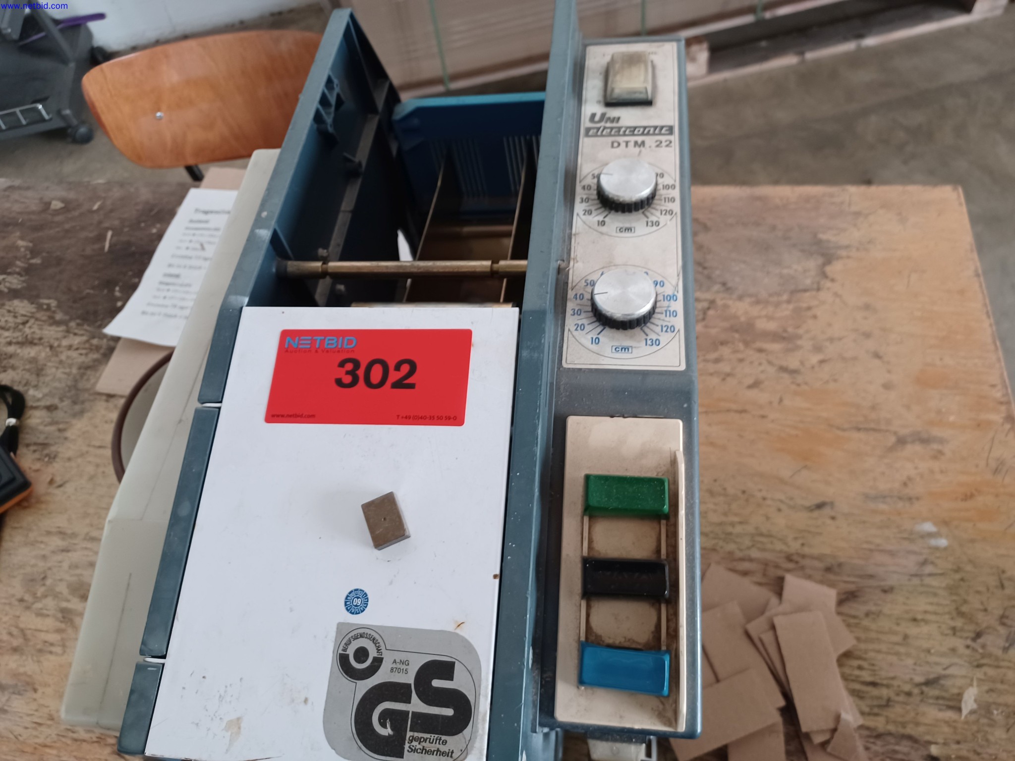 Machines of a lighting manufacturer for metalworking with accessories, continuous painting system, high-bay racking, industrial trucks, vehicles, IT and office equipment-2